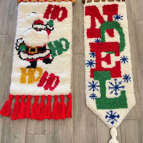 Set of 2 Vintage Latch Hook Christmas Wall Hanging Banners Santa Ho Ho Ho & Noel - Picture 1 of 3
